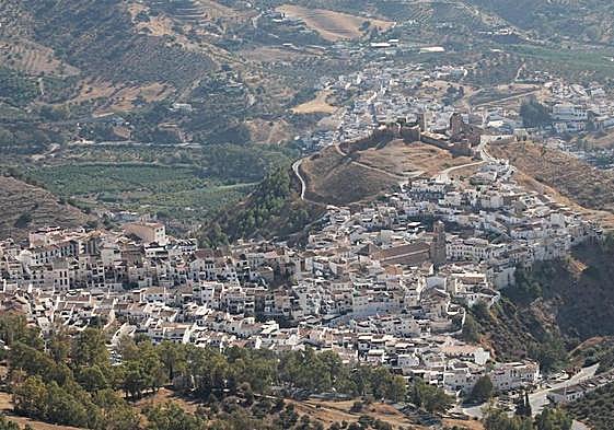 File image of Álora, in Malaga's Guadalhorce valley.
