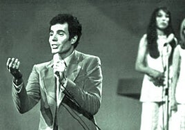Julio Iglesias.