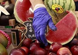 The most prized fruit in summer, watermelon, is also the most scarce in these months.