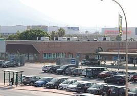 The building is next to Makro.