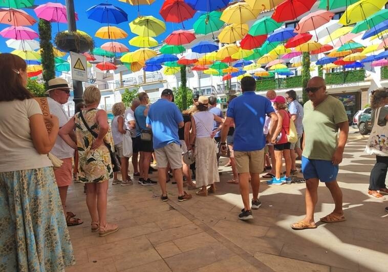 Residents of Torrox up in arms over noise from beach bars