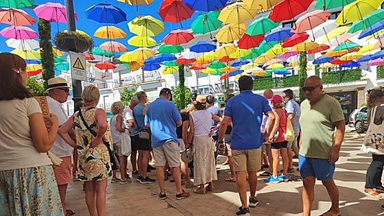 Residents of Torrox up in arms over noise from beach bars