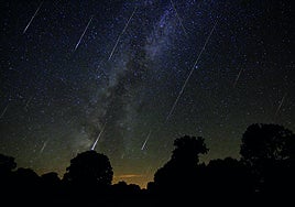 Archive image of the Perseids.
