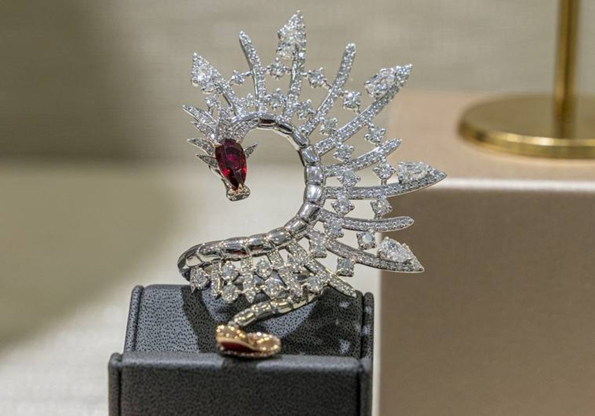 One of the pieces in the Game of Thrones collection.