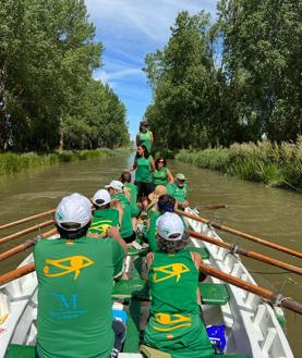 Imagen secundaria 2 - Spreading the word about Malaga&#039;s traditional rowing boats around the world
