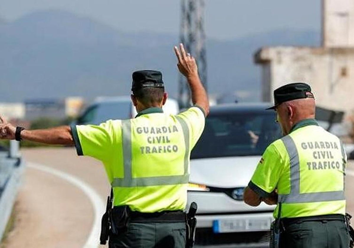 Driver of lorry loaded with butane gas bottles tests five times over drink drive limit