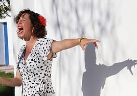 Giving it her all, Elizabeth Zeder during a performance in Cortes de la Frontera.