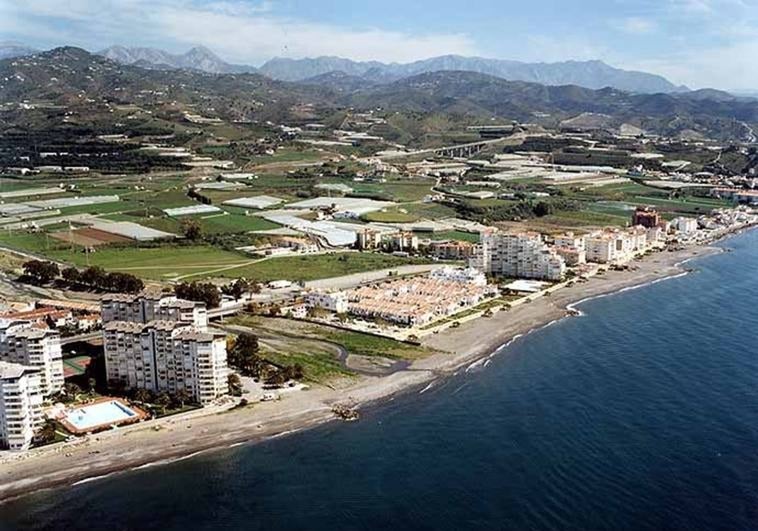 Village delays start of feria after local couple killed in Malaga crash