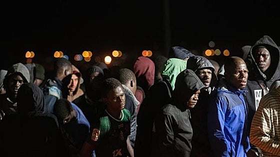 More than 400 migrants rescued in boats off Spain's Canary Islands
