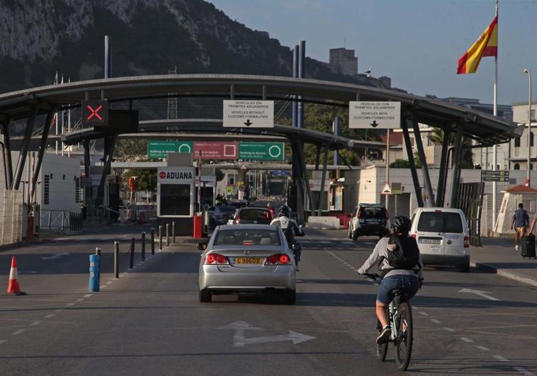 Retaliation threatened by Gib over Spanish passport checks