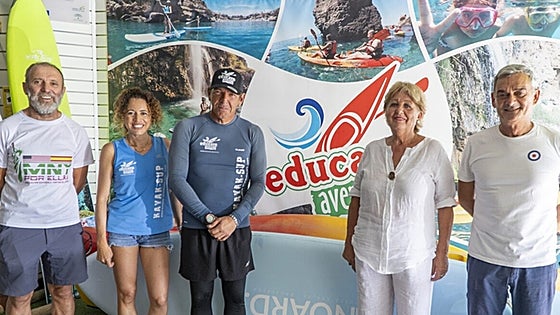 Sign up for charity canoe route along the cliffs of Nerja to support the fight against cancer
