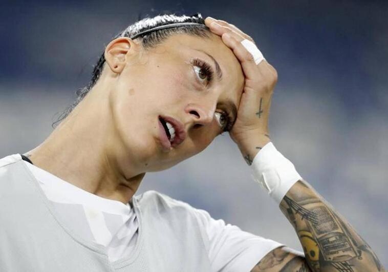 World Cup footballer Jenni Hermoso issues strongly-worded statement and accuses Spanish football federation of intimidation and threats