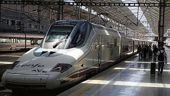 Malaga and Madrid to be linked by two more AVE high-speed trains every day from next month