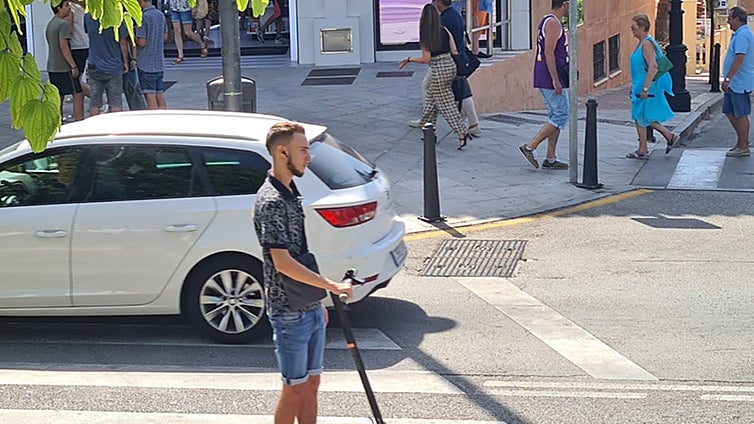 More than 100 electric scooter owners reported in Torremolinos for flouting for road safety regulations