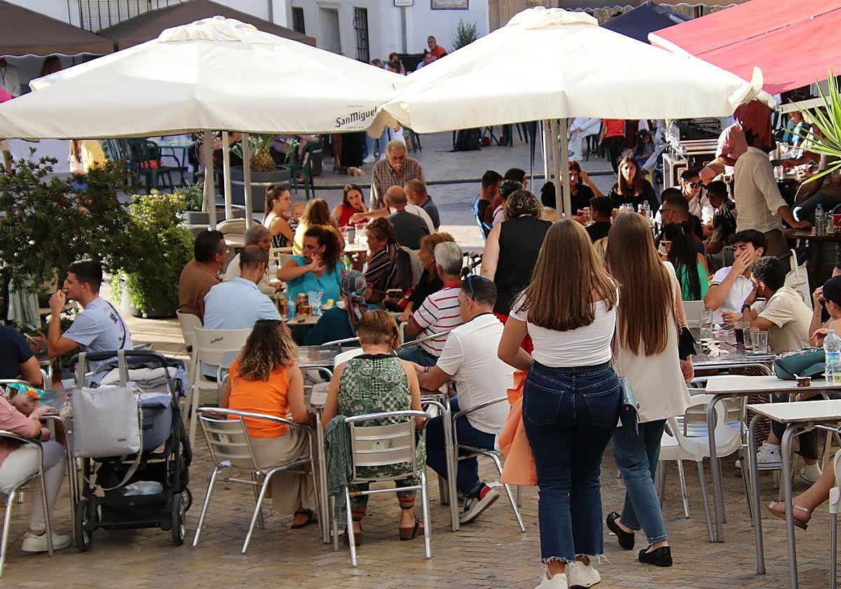 Imagen principal - Gaucín’s first gastronomy weekend declared a 'resounding success'