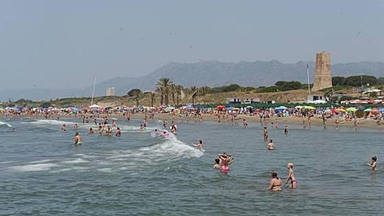 Foreign tourist dies on popular Costa del Sol beach