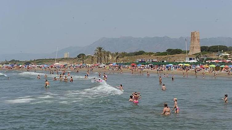 Foreign tourist dies on popular Costa del Sol beach