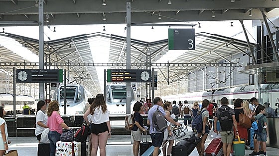 Plans on track to reduce train journey time between Malaga and Granada to under one hour