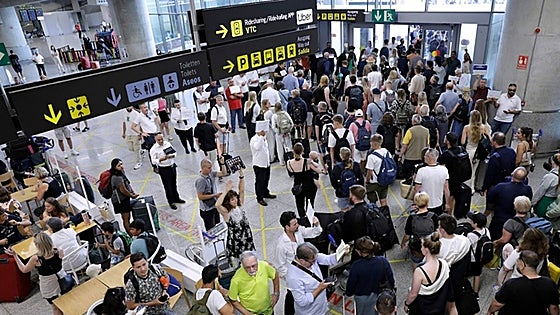 Another bumper month with record-breaking passenger numbers at Malaga Airport