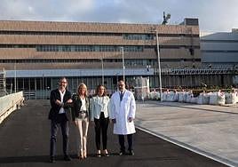 Carlos Bautista, Ángeles Muñoz, Patricia Navarro and Antonio Cansino, during a visit to the site.