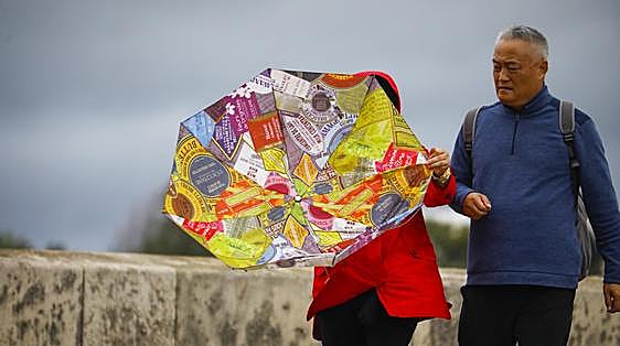 Storm Bernard arrives in south of Spain bringing heavy rain and wind gusts of 90km/h