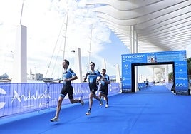 The finishing line for the men's semi-finals.