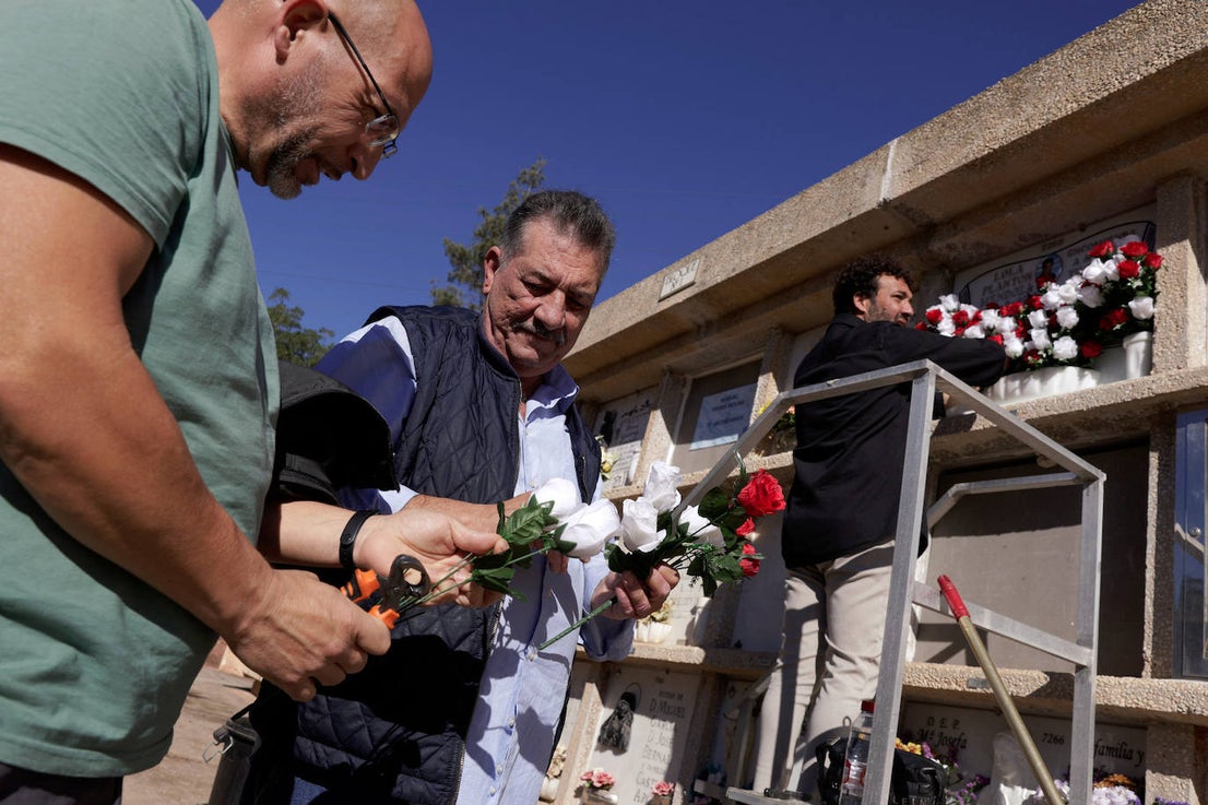 In pictures... people in Malaga pay their respects on All Saints' Day in the province's cemeteries