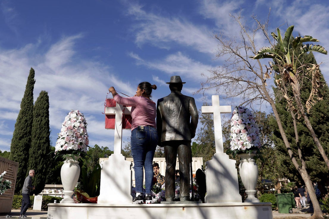 In pictures... people in Malaga pay their respects on All Saints' Day in the province's cemeteries