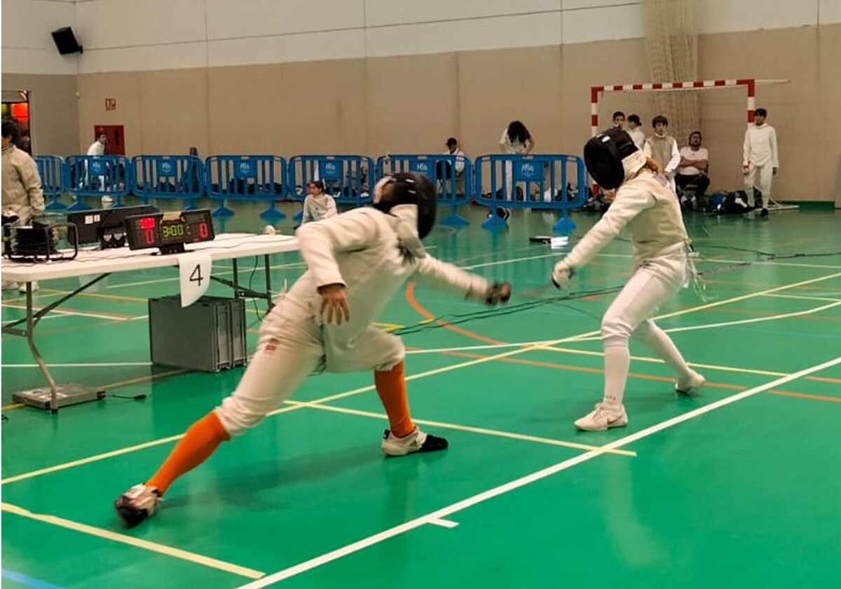 More than 90 fencers from six clubs participate in Malaga Fencing Championship