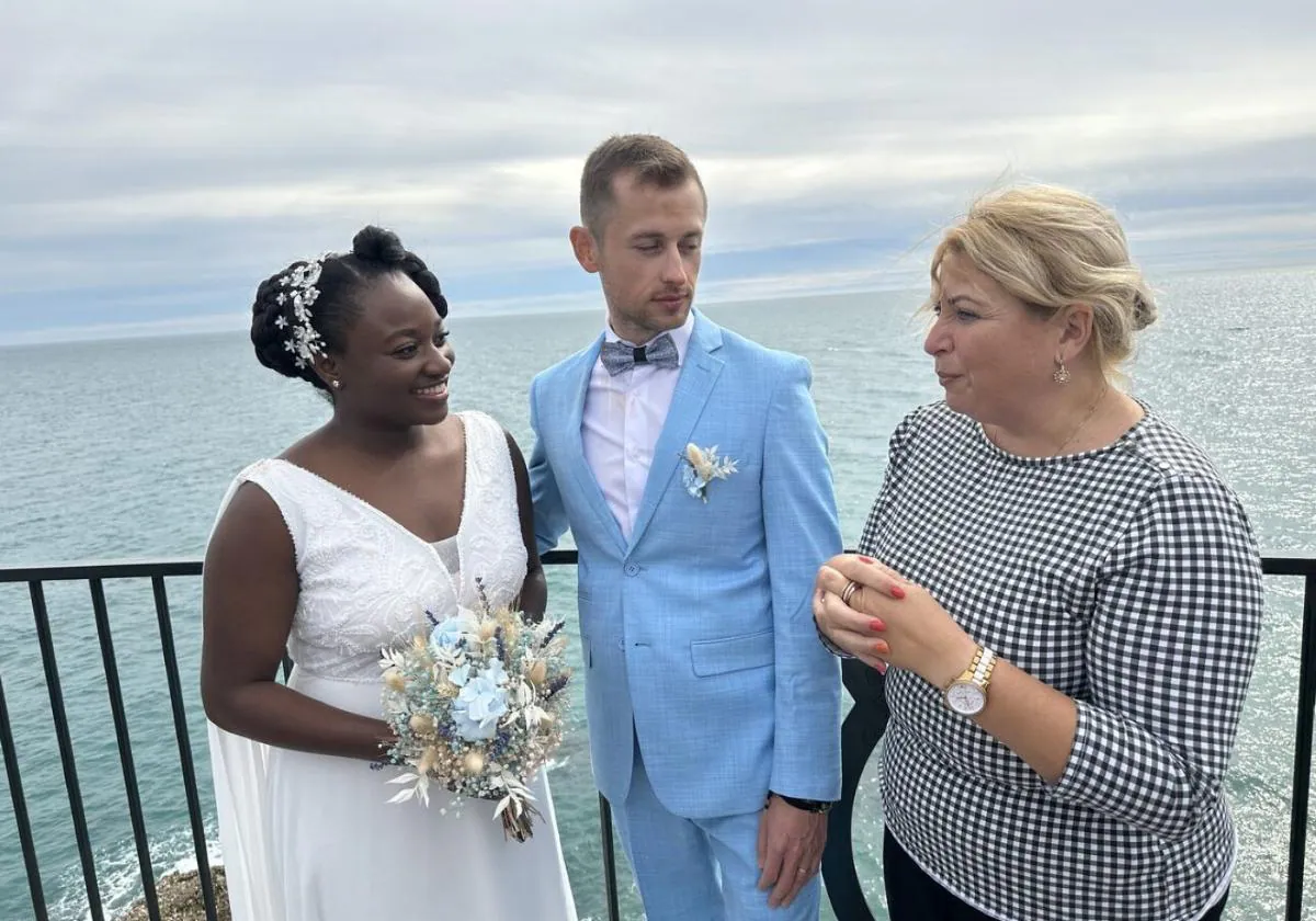Elisabeth from Guinea and Ivan from Russia recently got married in Nerja.