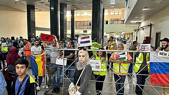 Spanish nationals trapped in Gaza Strip finally able to evacuate the war zone via Rafah crossing