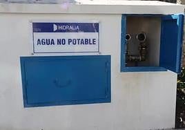 Access to water from a reopened well in Calle Camilo José Cela.