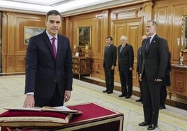 Pedro Sánchez pledges his office as PM before Spain's King Felipe VI