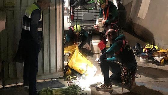 Canyoner dies in a Granada river after becoming trapped by his leg and his companions were unable to free him