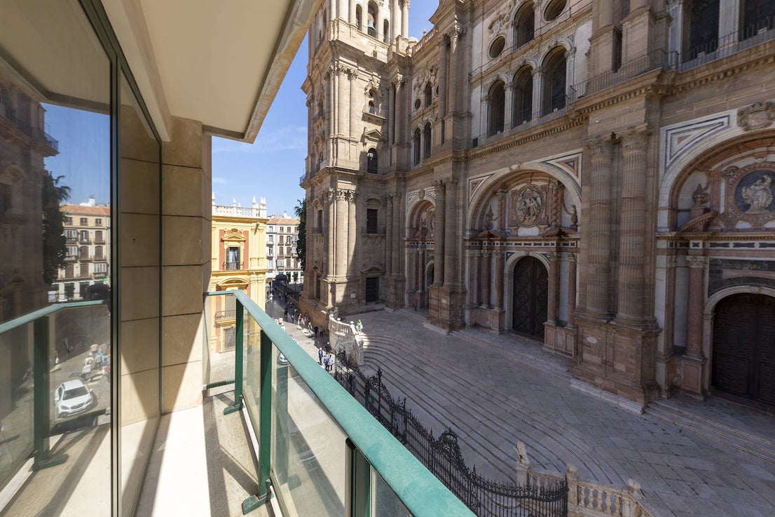 Take a tour of the most expensive pre-owned apartment in Malaga, in pictures