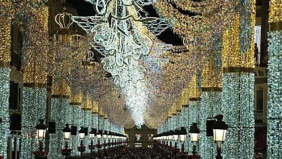 Metro trains to run every five minutes to see Malaga's famous Christmas lights