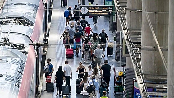Spain's national train operator Renfe offers interest-free rail ticket payment plan