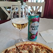 Imagen - When the war started in Ukraine, a lot of people supported us and at the same time our customers wanted to learn more about Ukrainian foods