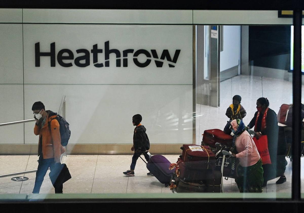 Heathrow Airport share to be sold by Spanish firm