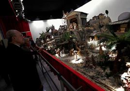 Malaga's mayor visits the municipal nativity scene this week.
