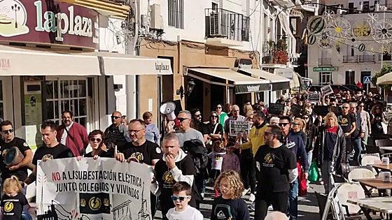 'Glimmer of hope' for residents opposed to Axarquía electricity substation