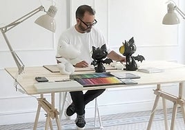 Javier Calleja works on the new Lladró collection
