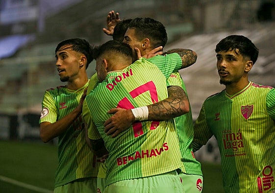 Malaga's excellent away form continued in Extremadura on Sunday evening.