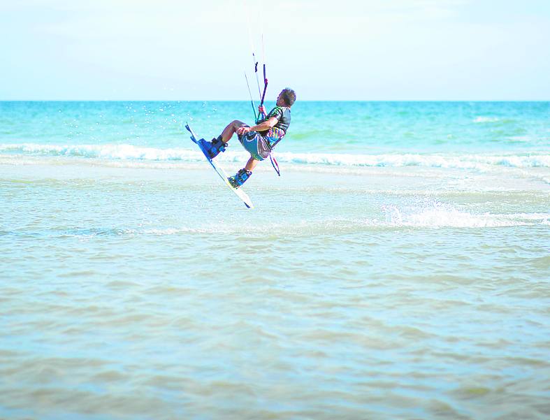 Various water sports are practised along the region’s beaches.