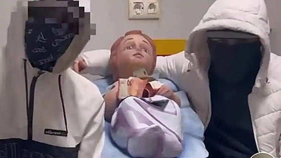 'Kidnappers' steal baby Jesus from nativity scene in Alicante and demand 2,000-euro ransom on TikTok