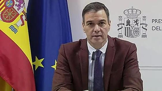 Spanish PM sends Christmas message to troops deployed abroad, highlighting their commitment and self-sacrifice