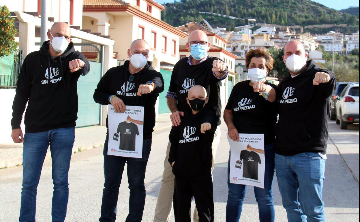Mayor Jorge Gallardo and members of the town hall with David (centre). 