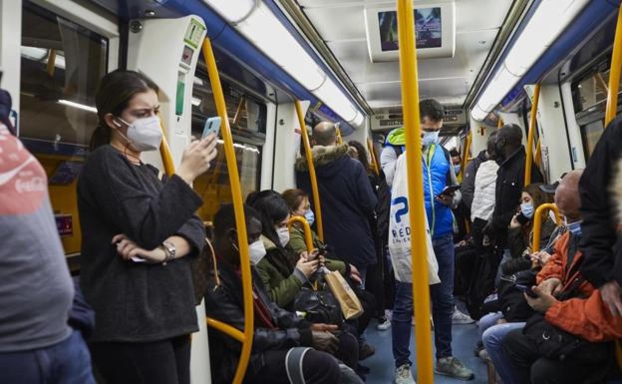 Spain could end mandatory face mask requirement on public transport 'soon'