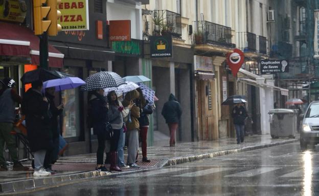 Aemet extends heavy rain warning in Malaga until midnight, after more than 130mm fell yesterday