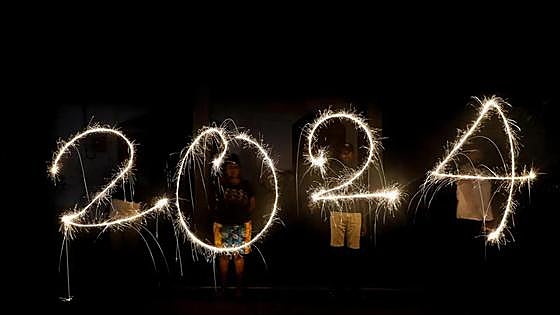 Anti-resolutions